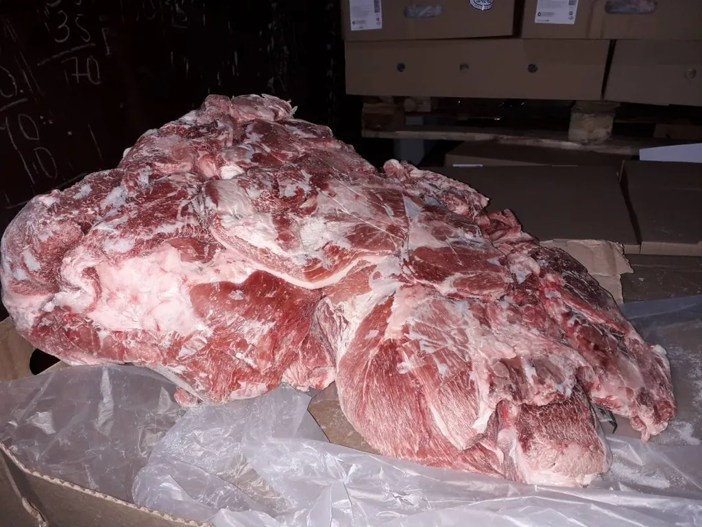 лопатка свиная 216 руб за кг в Новосибирске 2
