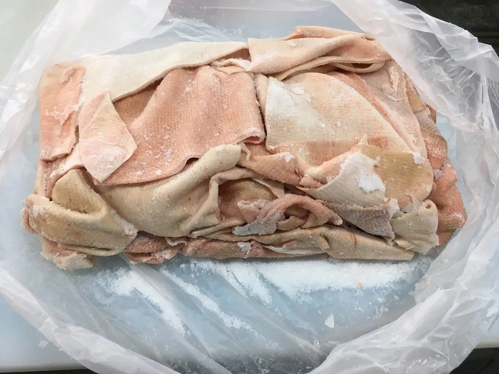 фотография продукта Шкура свиная корпусная зачищенная 55 р