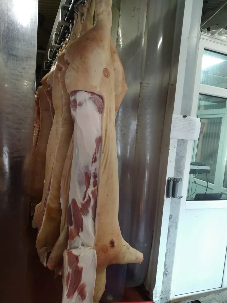свинина в полутушах охлажденка в Челябинске